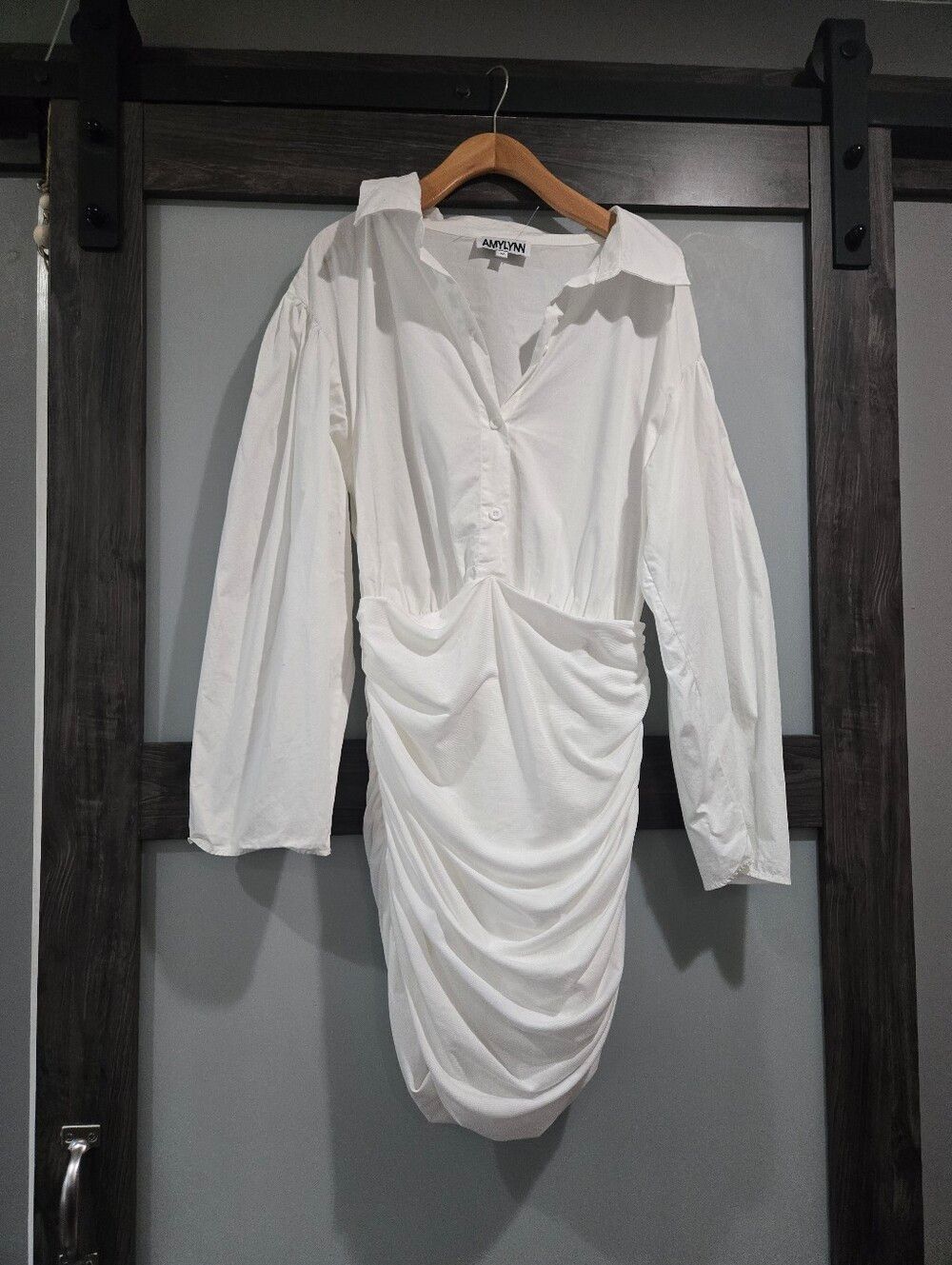 Amy Lynn White Ruched Shirt Dress Sz Medium Collared Mini Long Sleeve Statement